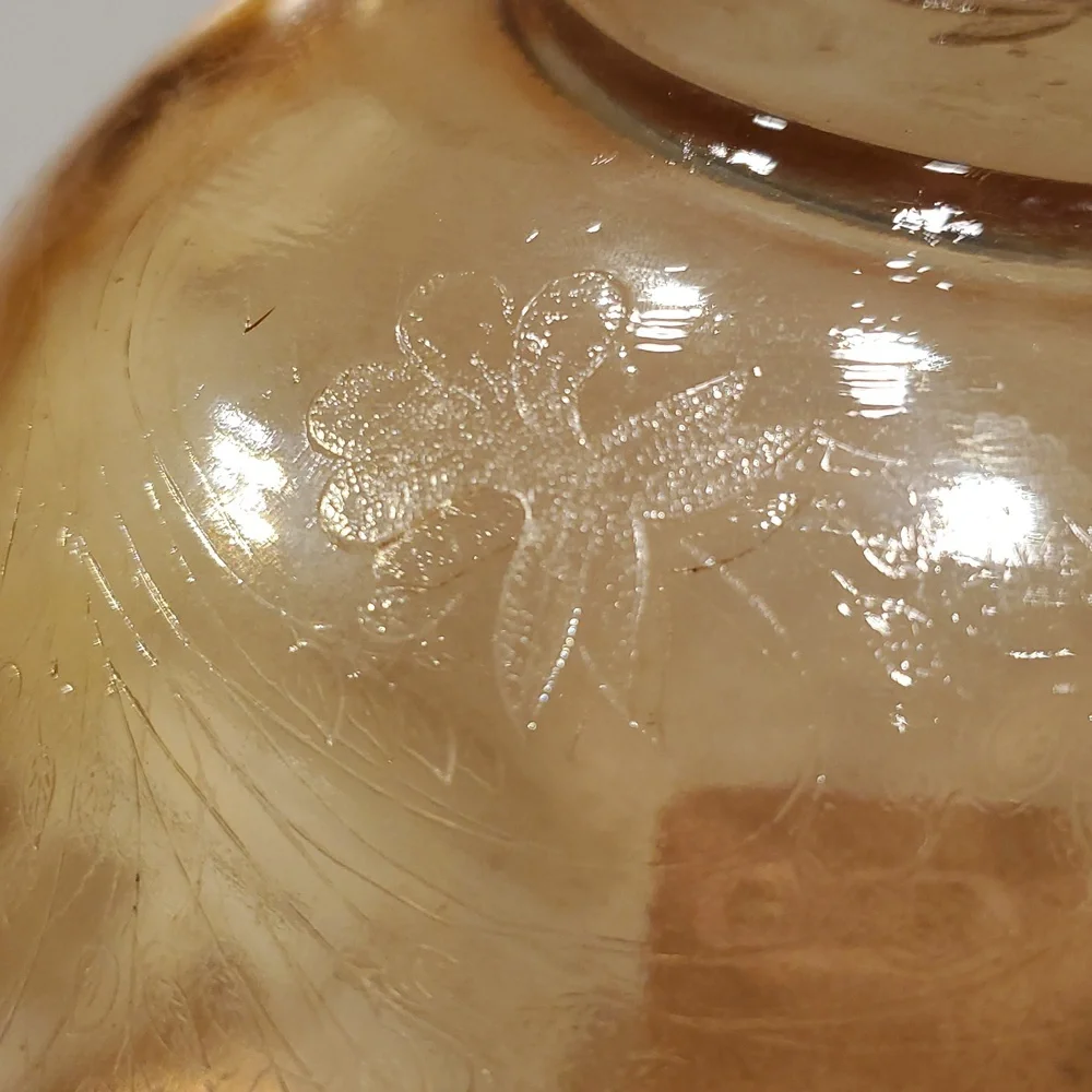 Jeanette Floragold Louisa Ruffled Bowl Carnival Glass Large 11 3/4”